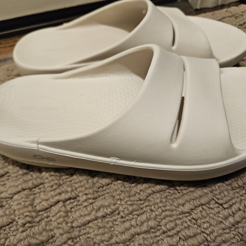 Oofos White Slide Sandals